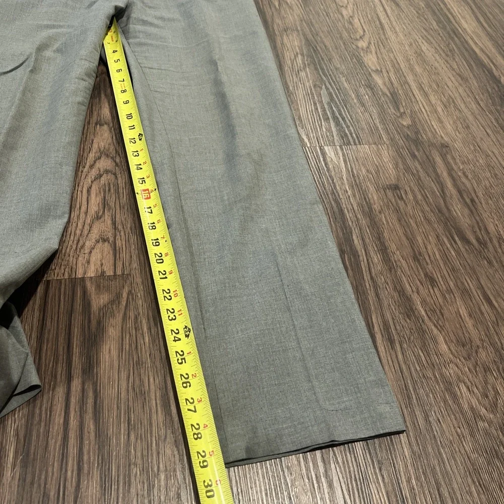 BANANA REPUBLIC Tailored Fit suit Blazer Size 42S Pants 32x30 gray  wool READ